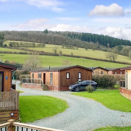 Clun Valley Lodges Clunton Экстерьер фото